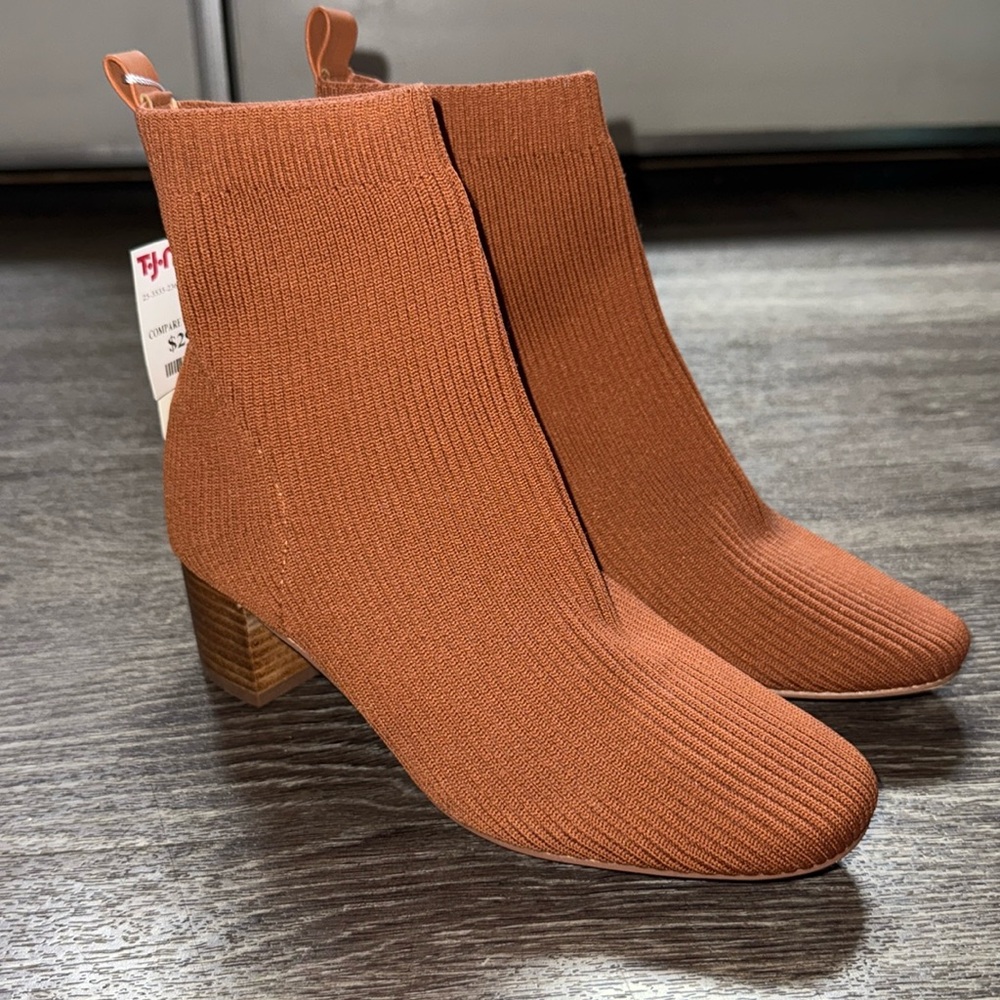 NWT Sock Boots